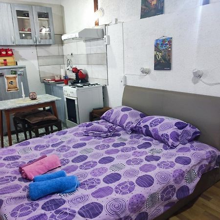 Prenociste Indija Hrvic Apartamento Exterior foto